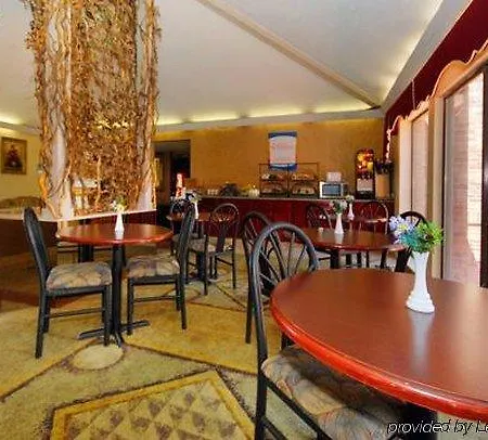 Quality Inn Alexis Rd 